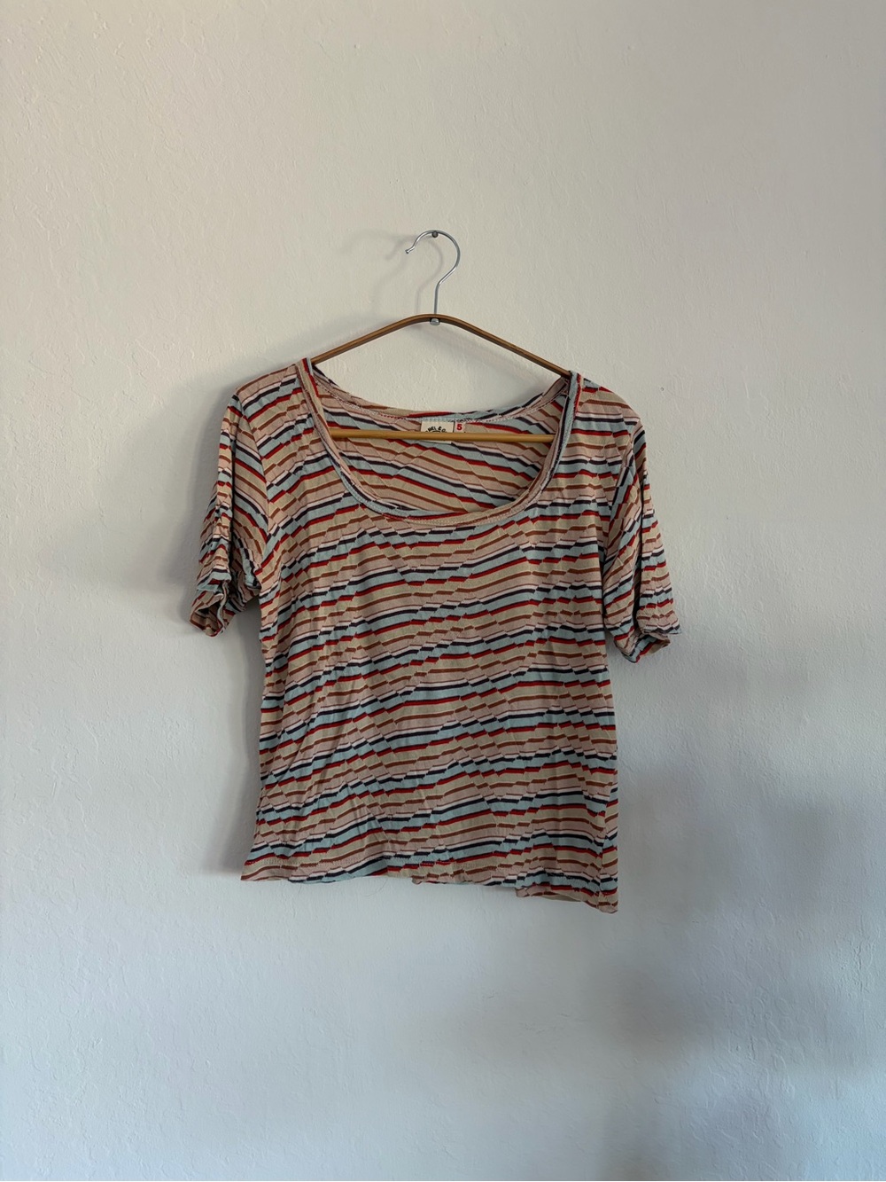 Gravel and Gold Striped Scoop Neck Stretchy Tee